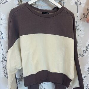 Beyond Yoga High Waisted MIDI Legging, Beyond Yoga Sweatshirt.